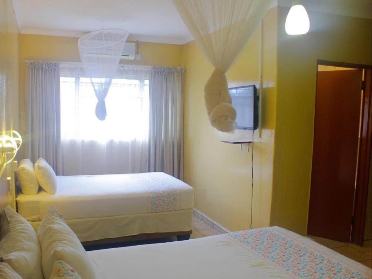 Nkanga Hotel カサネ エクステリア 写真