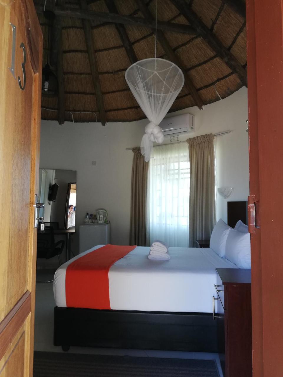Nkanga Hotel カサネ エクステリア 写真